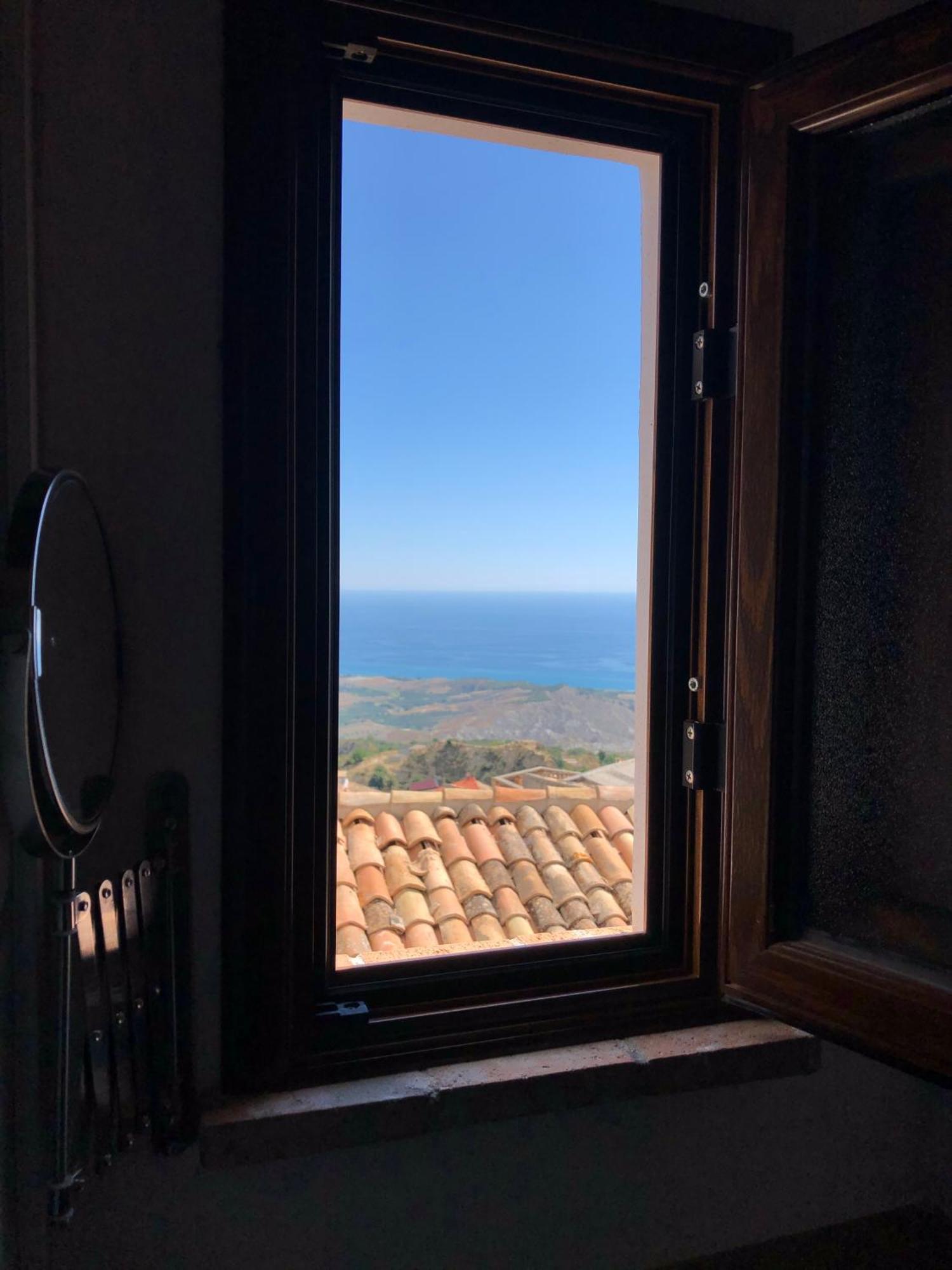 Perla Del Borgo Bed And Breakfast Santa Caterina dello Ionio Luaran gambar