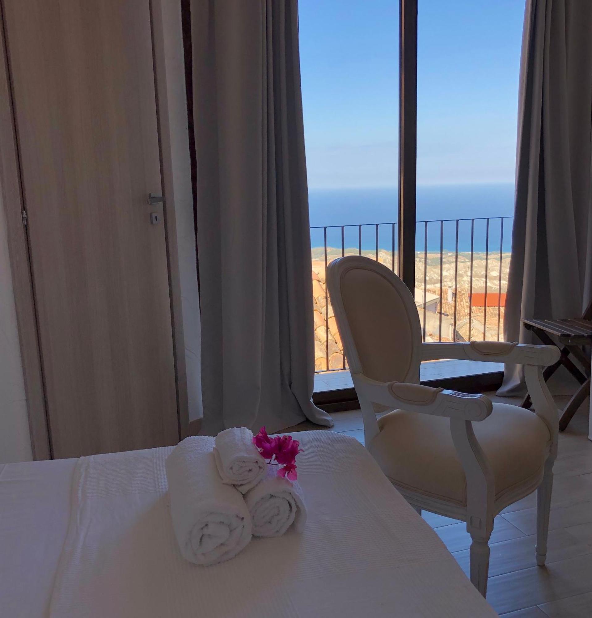 Perla Del Borgo Bed And Breakfast Santa Caterina dello Ionio Luaran gambar