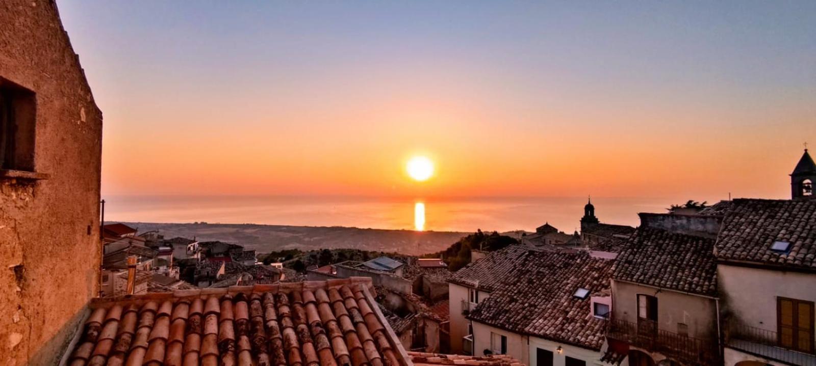 Perla Del Borgo Bed And Breakfast Santa Caterina dello Ionio Luaran gambar