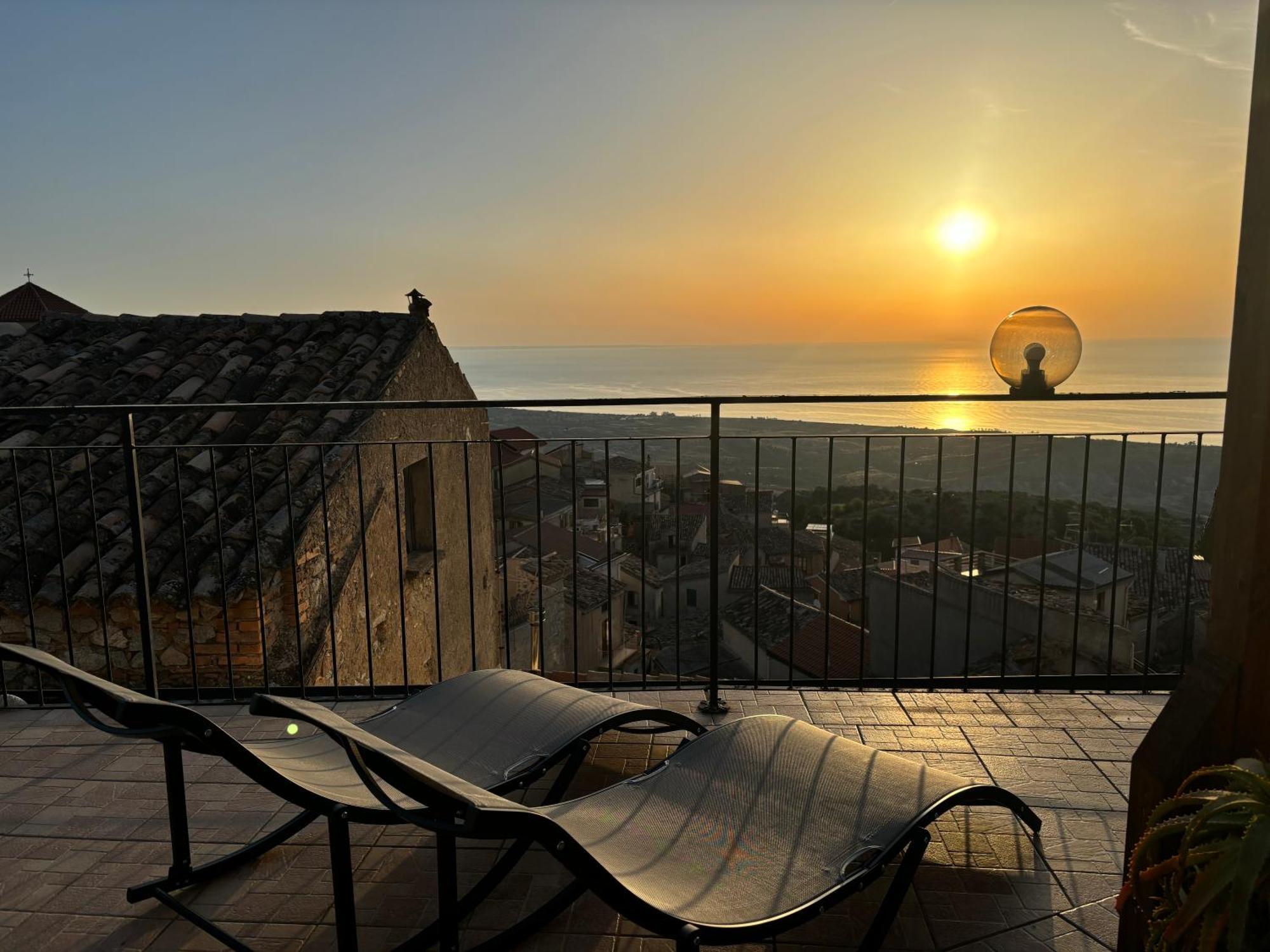 Perla Del Borgo Bed And Breakfast Santa Caterina dello Ionio Luaran gambar