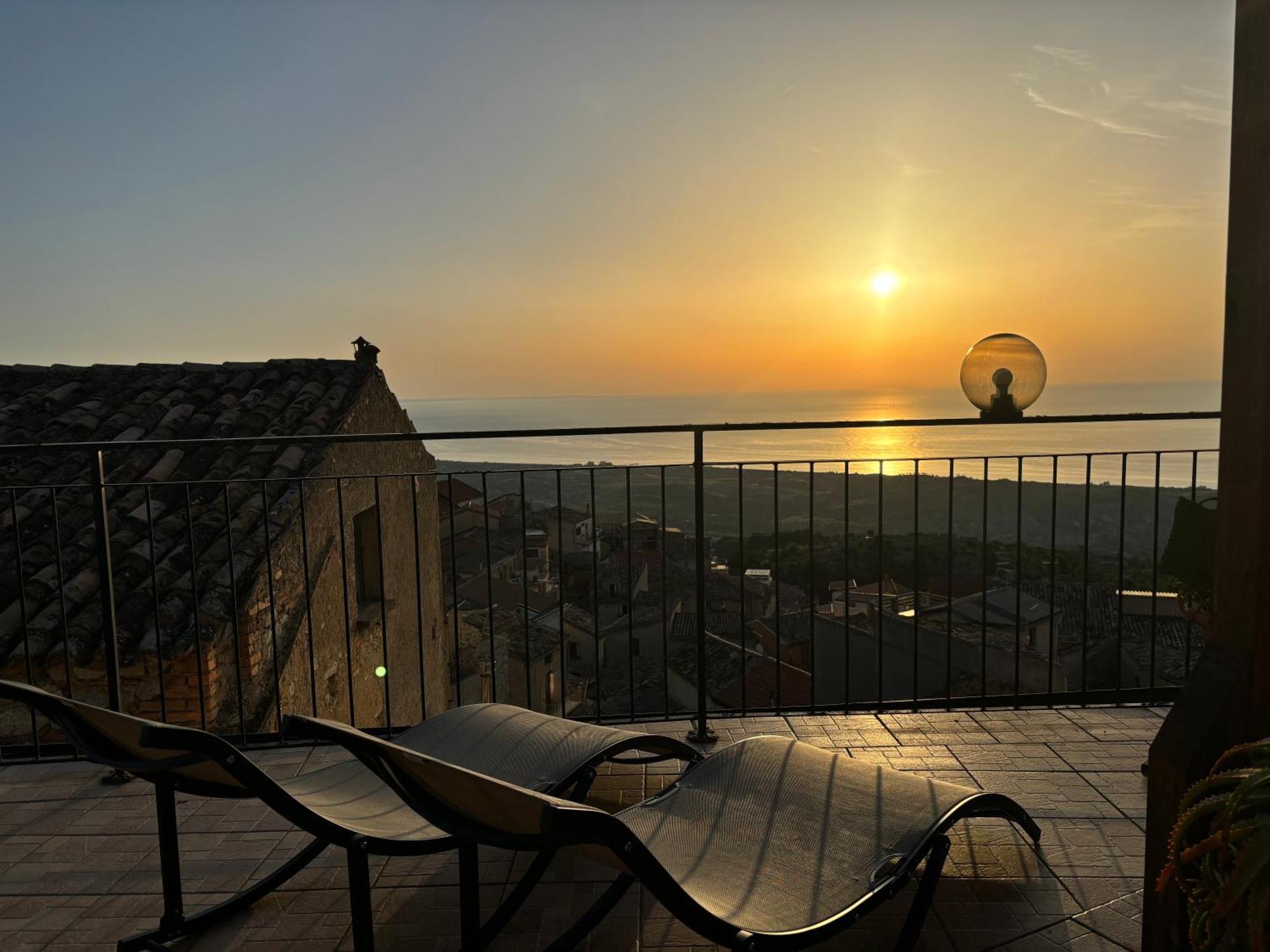 Perla Del Borgo Bed And Breakfast Santa Caterina dello Ionio Luaran gambar