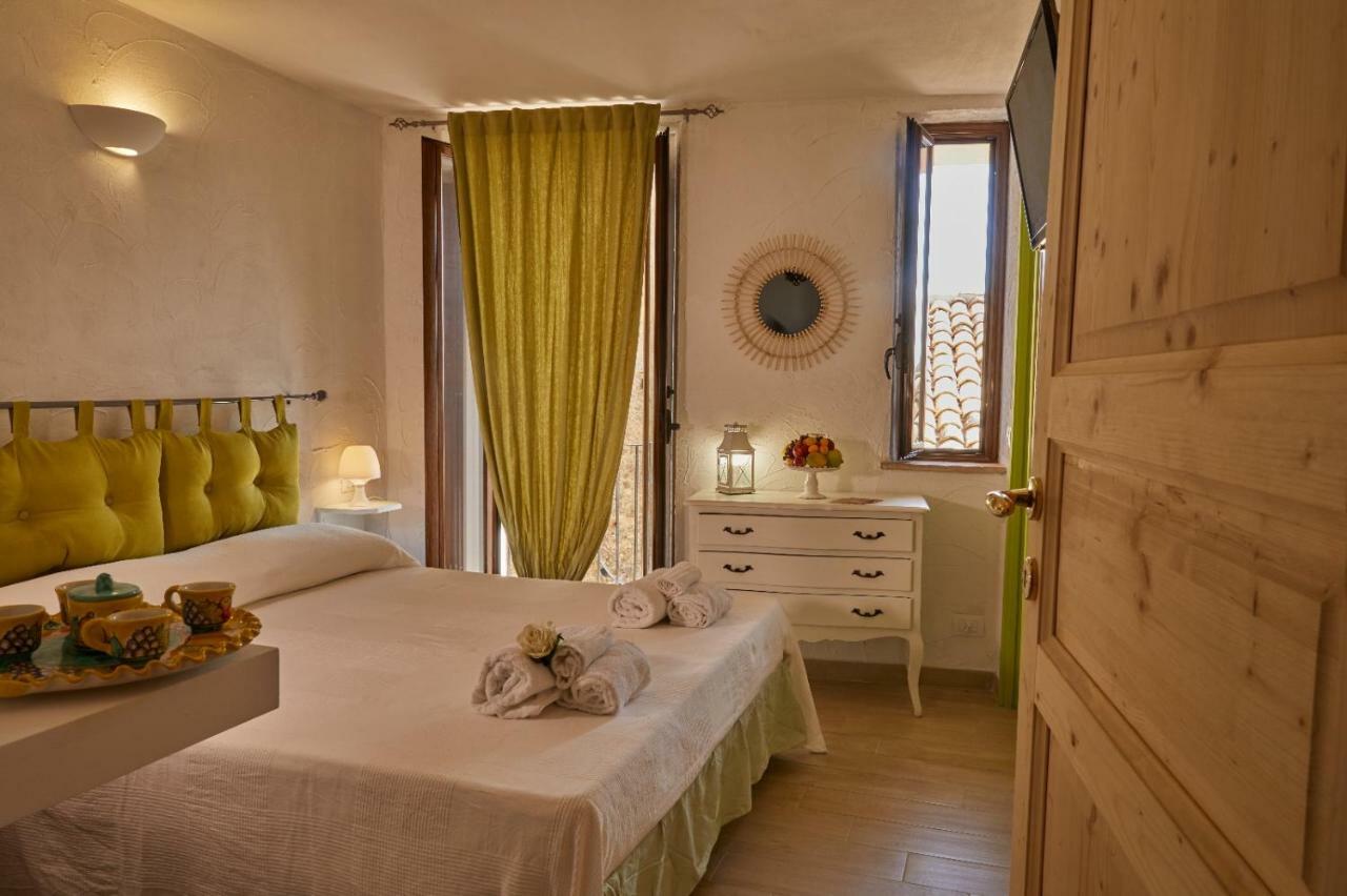 Perla Del Borgo Bed And Breakfast Santa Caterina dello Ionio Luaran gambar
